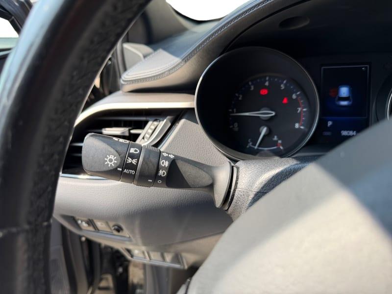 TOYOTA C-HR 1.2 TURBO CVT 4WD BUSINESS