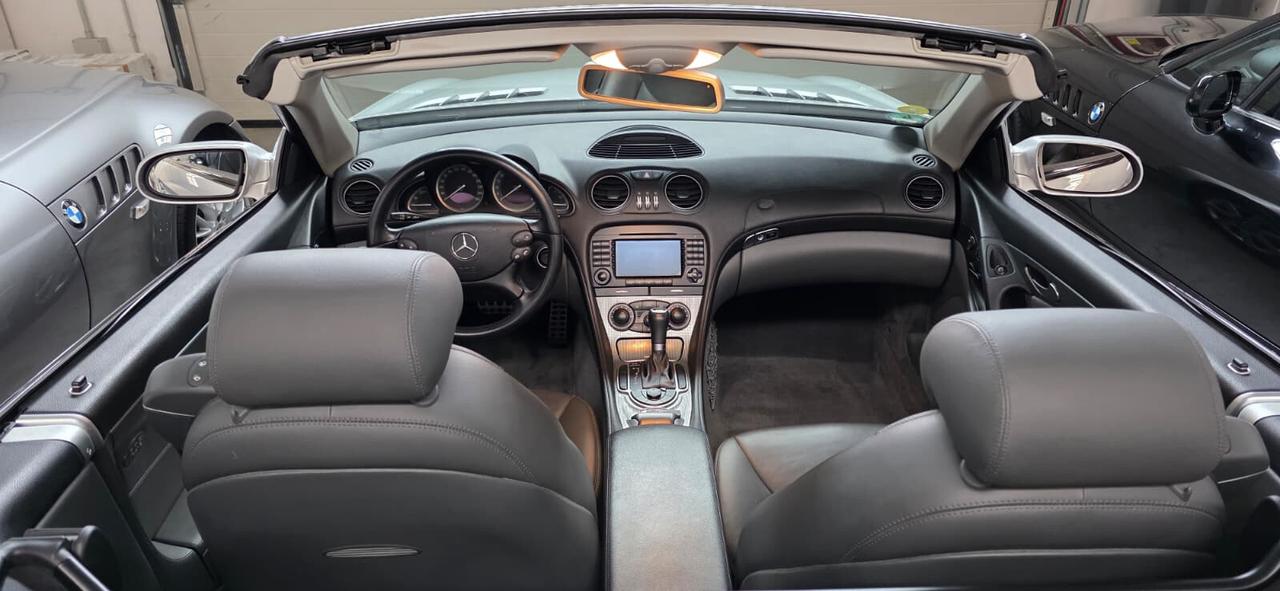 Mercedes-Benz SL350 Roadster