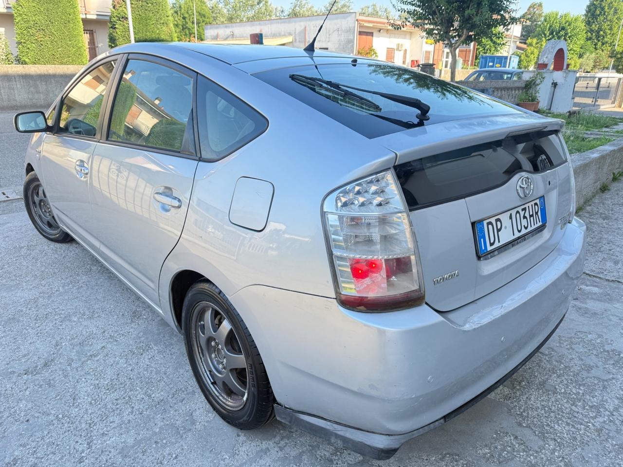 Toyota Prius 1.5 HYBRID 5P. POCHI KM 2008 NEOPAT