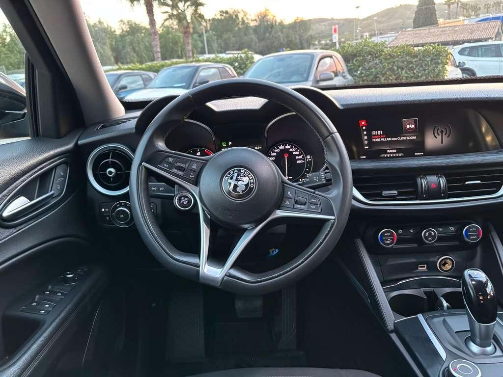 Alfa Romeo Stelvio 2.2 Turbodiesel 160 CV 2019/ 142.000 KM Tua a soli 199 Euro al mese
