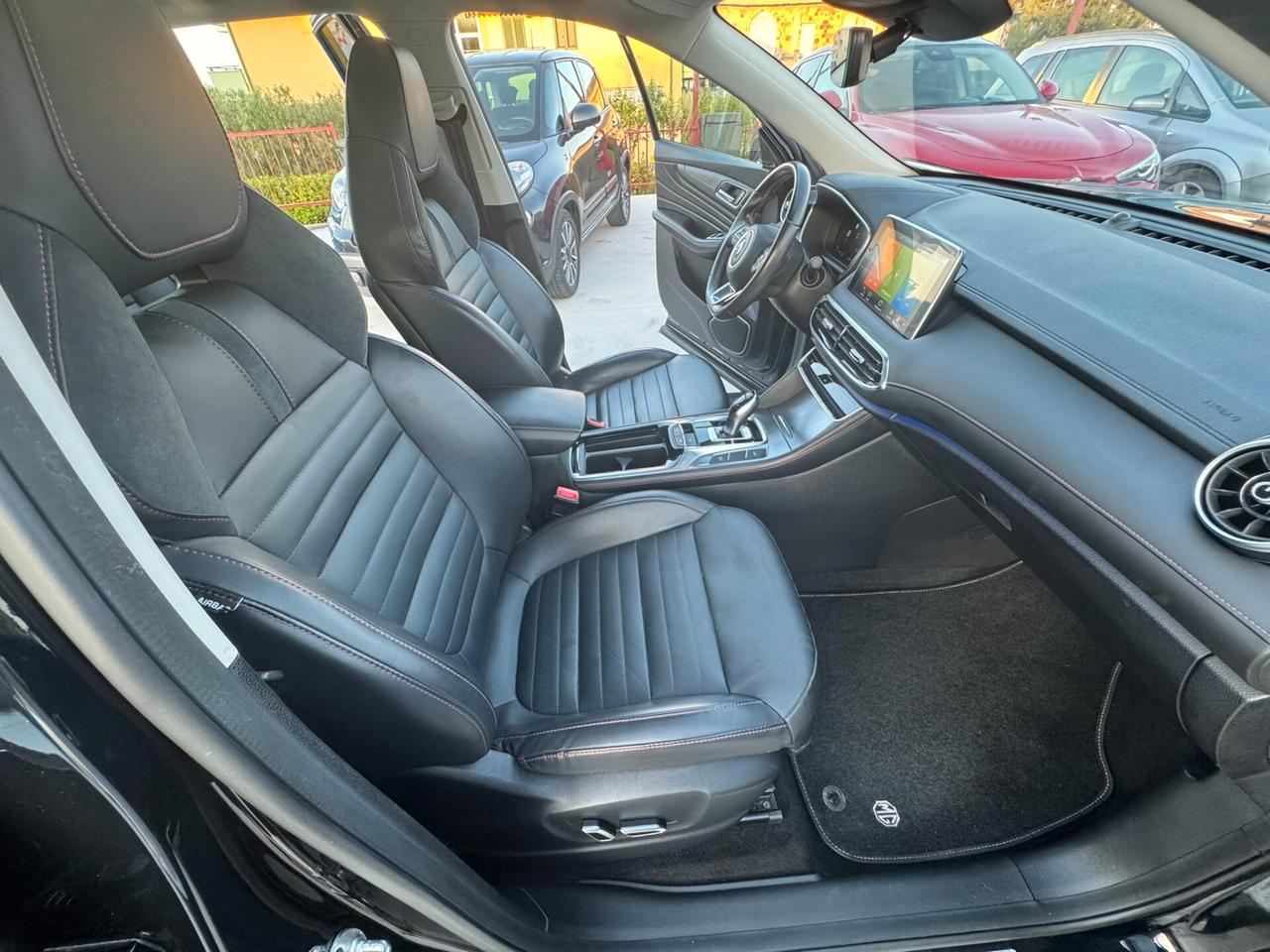 Mg EHS Plug-in Hybrid Luxury