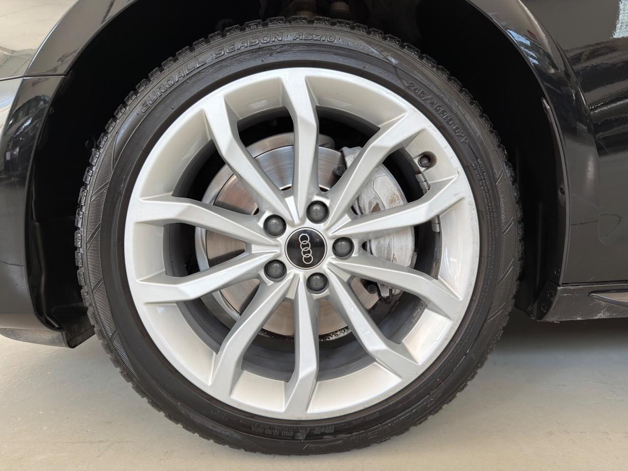 Audi A4 Avant 40 TDI quattro S tronic Business Advanced