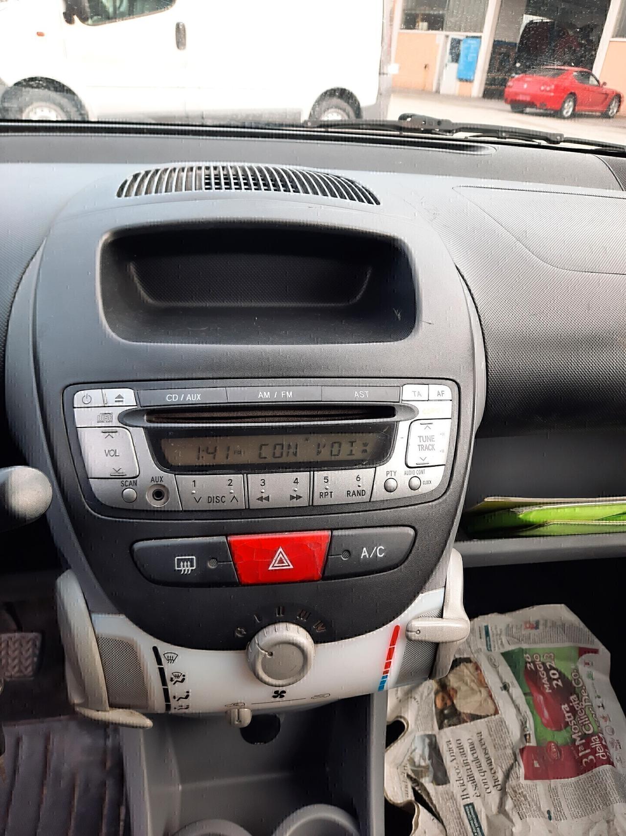 Peugeot 107 1.0 68 CV 12 mesi garanzia