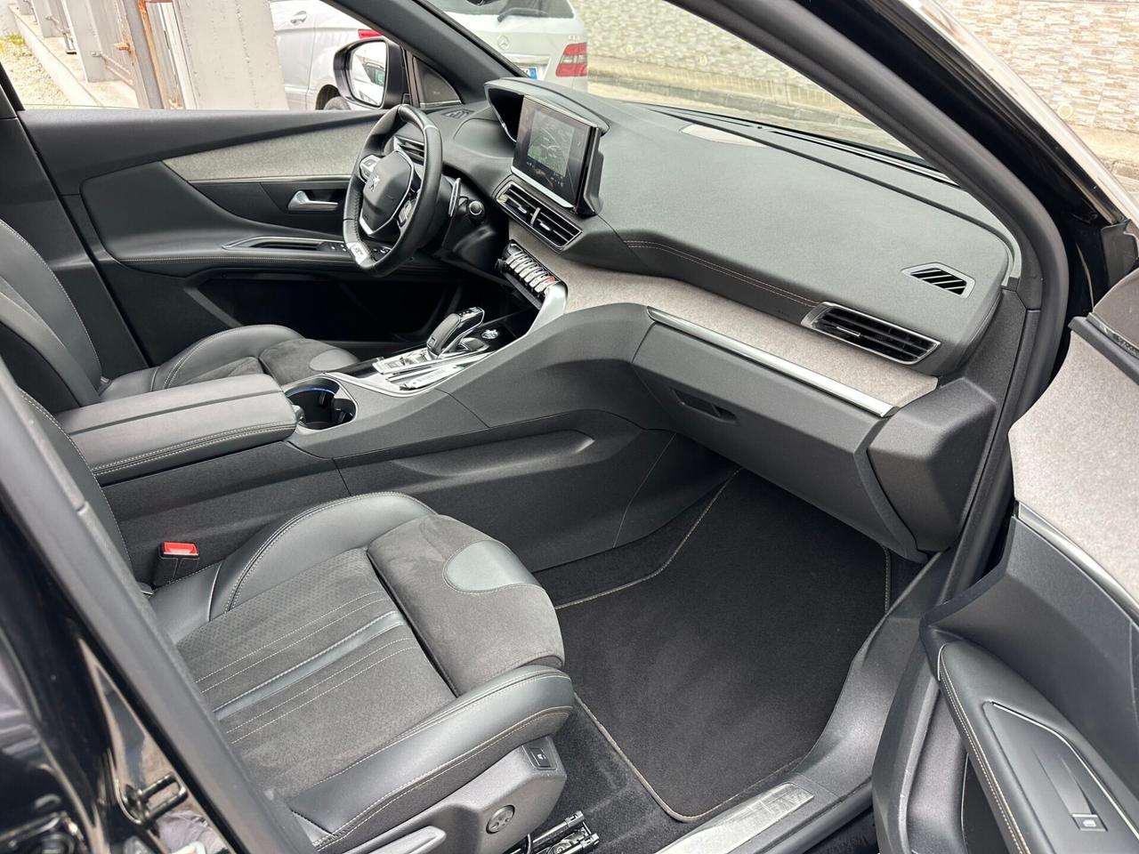 Peugeot 3008 BlueHDi 130 EAT8 GT Pack 2021