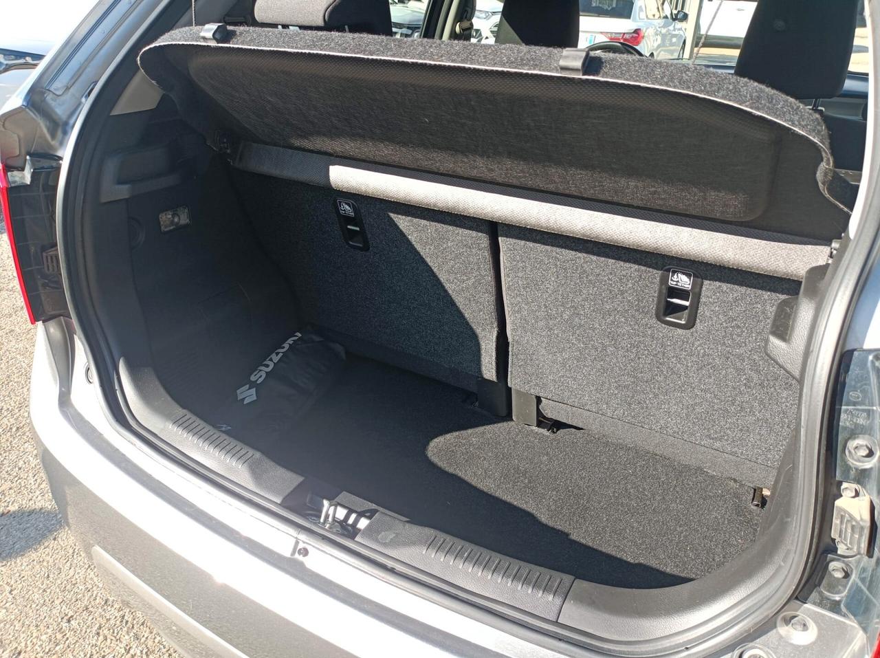 Suzuki Ignis 1.2 Hybrid Top