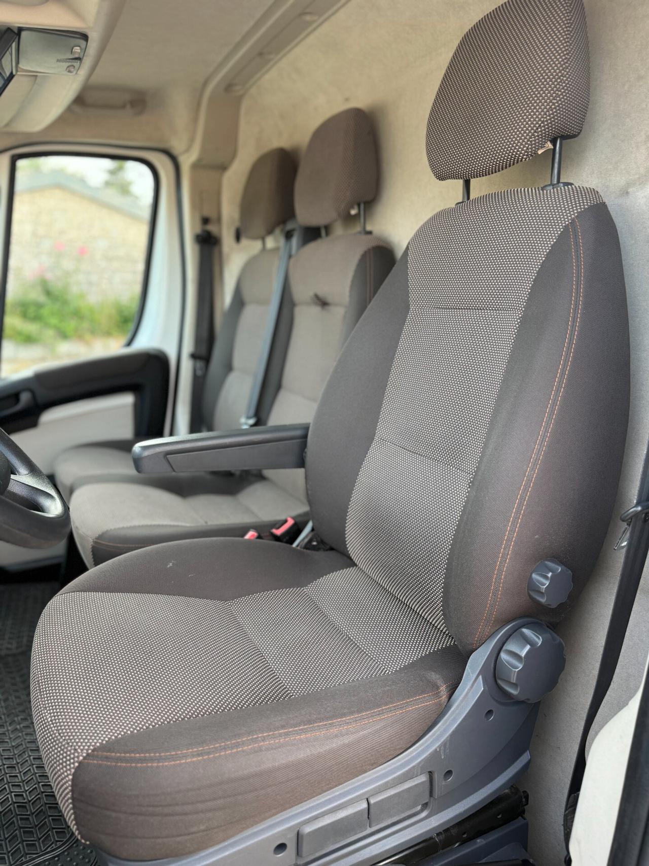 Citroen Jumper 2.0 Blue-HDi 28 L1H1 3 posti