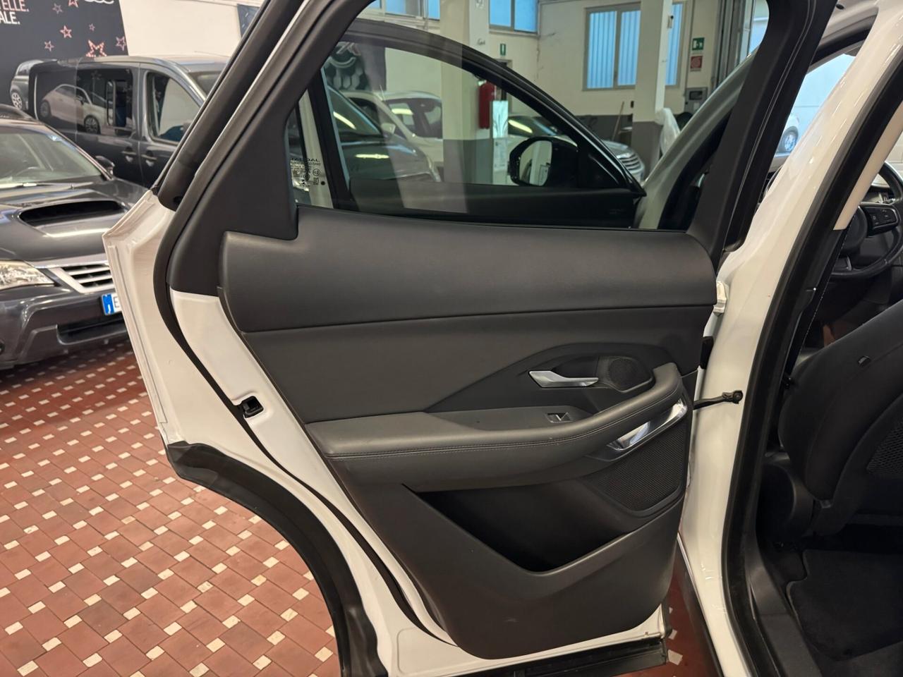 Jaguar E-Pace 2.0D 150 CV AWD aut. R-Dynamic HSE - UNICO PROPRIETARIO