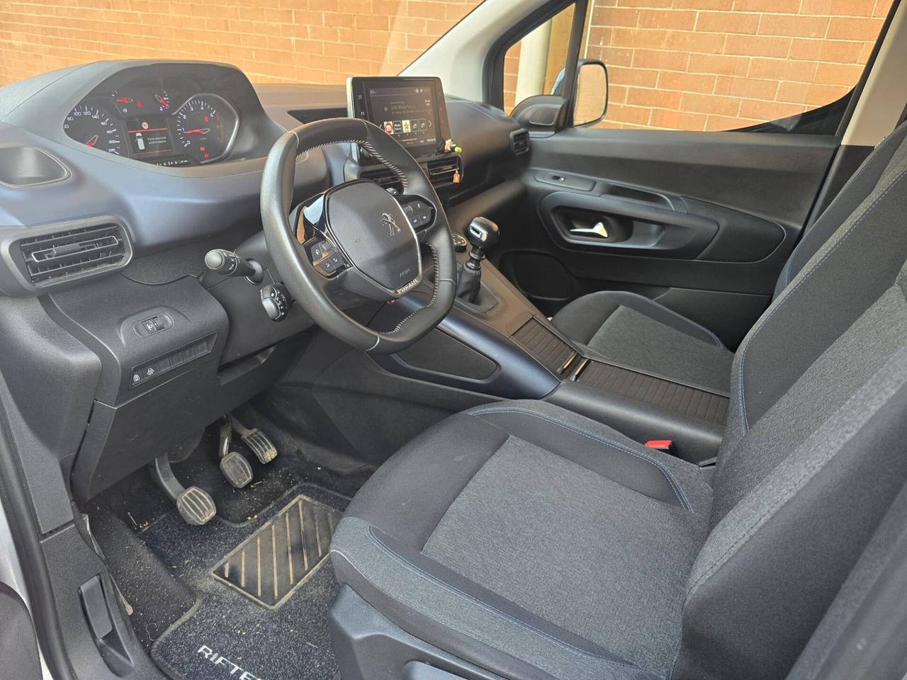 Peugeot Rifter Mix BlueHDi 130 S&S PC Allure Standard
