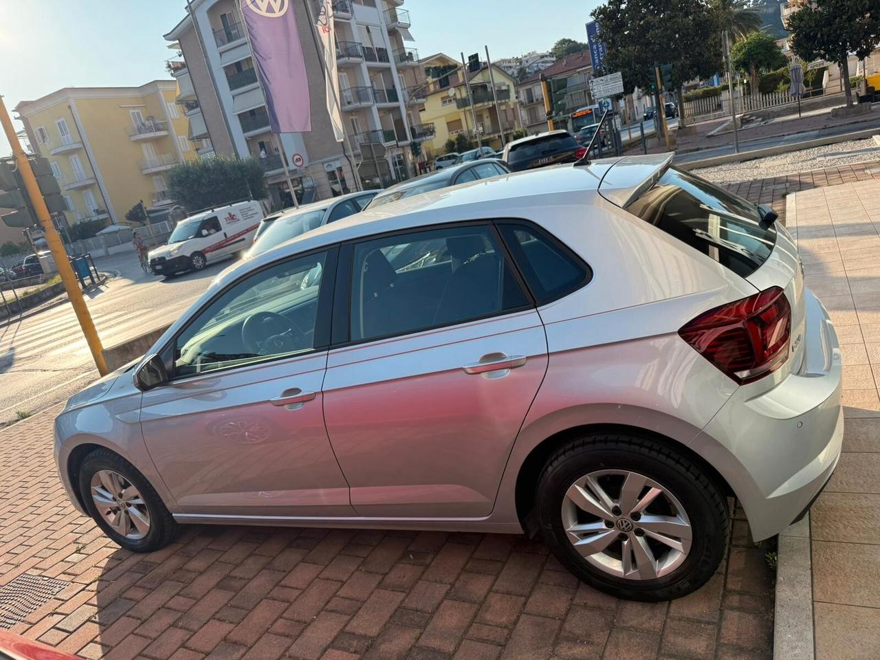 VOLKSWAGEN POLO 1,6 TDI 80 CV COMFORTLINE BLUEMOTION MY18 5P