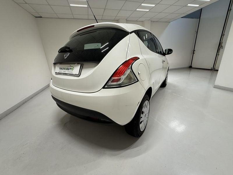 Lancia Ypsilon Ypsilon 0.9 TwinAir 85 CV 5 porte Metano Ecochic Gold