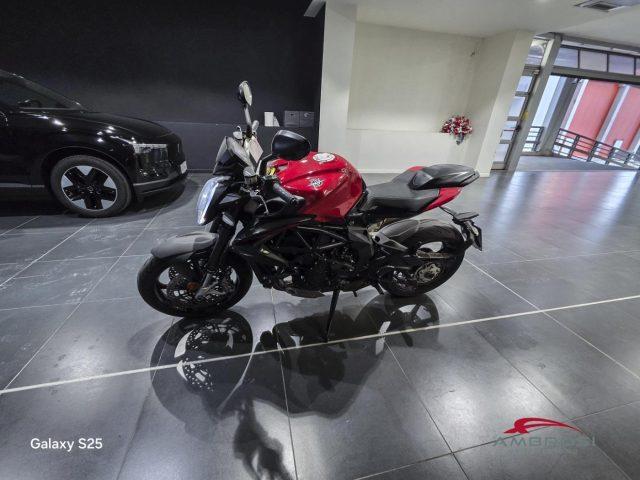 MV AGUSTA Brutale 800