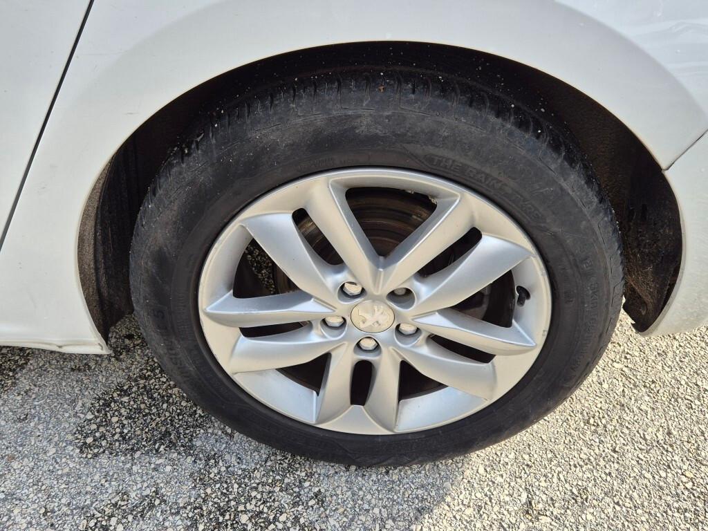 Peugeot 508 2.0 HDi 140CV SW Ciel Allure FULL