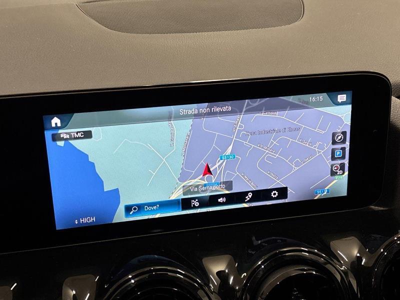 Mercedes GLA 200 200 Business Extra 7G-DCT