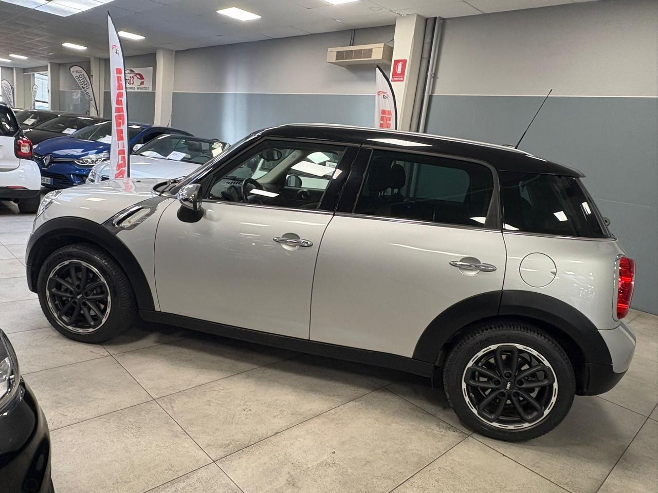 Mini Cooper D Countryman 2.0 Automatica 111CV