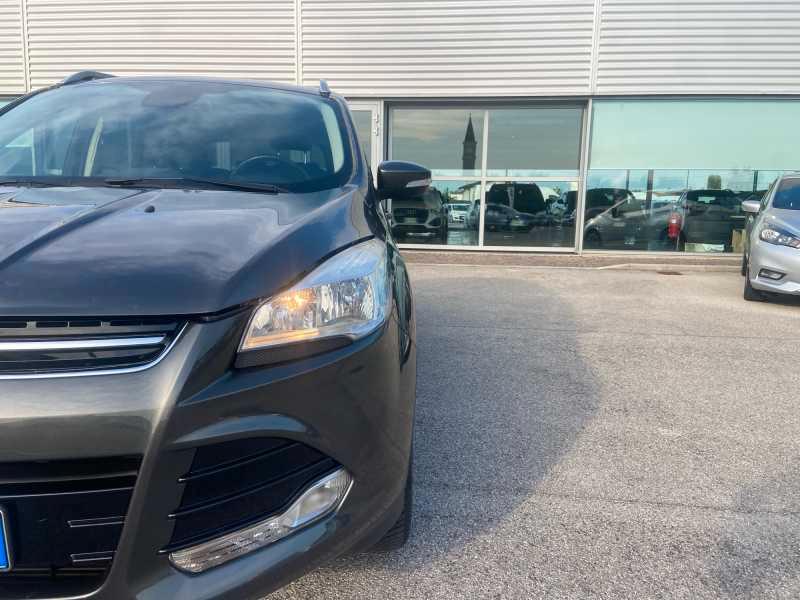 FORD Kuga 2.0 tdci Titanium 4wd 150cv PoWerShi.