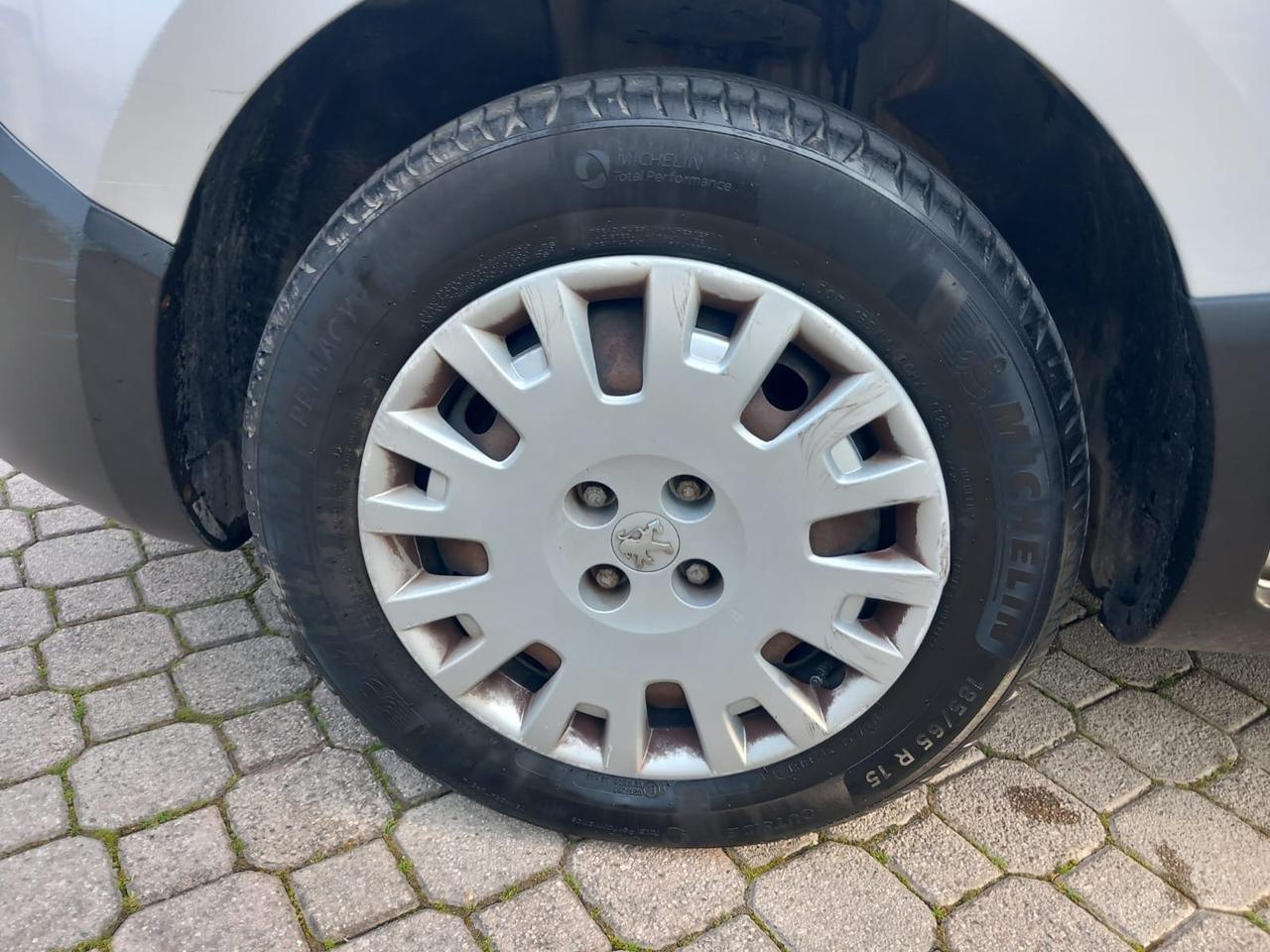 Peugeot Bipper Tepee 1.3 HDi 75 FAP Stop&Start Outdoor