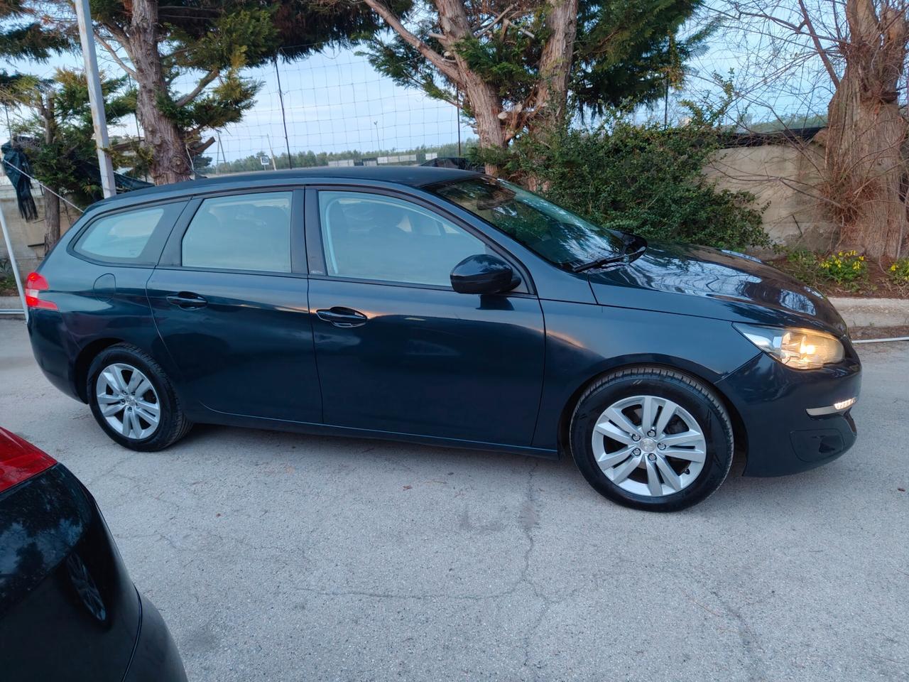 Peugeot 308 1.6BlueHDi SW Business