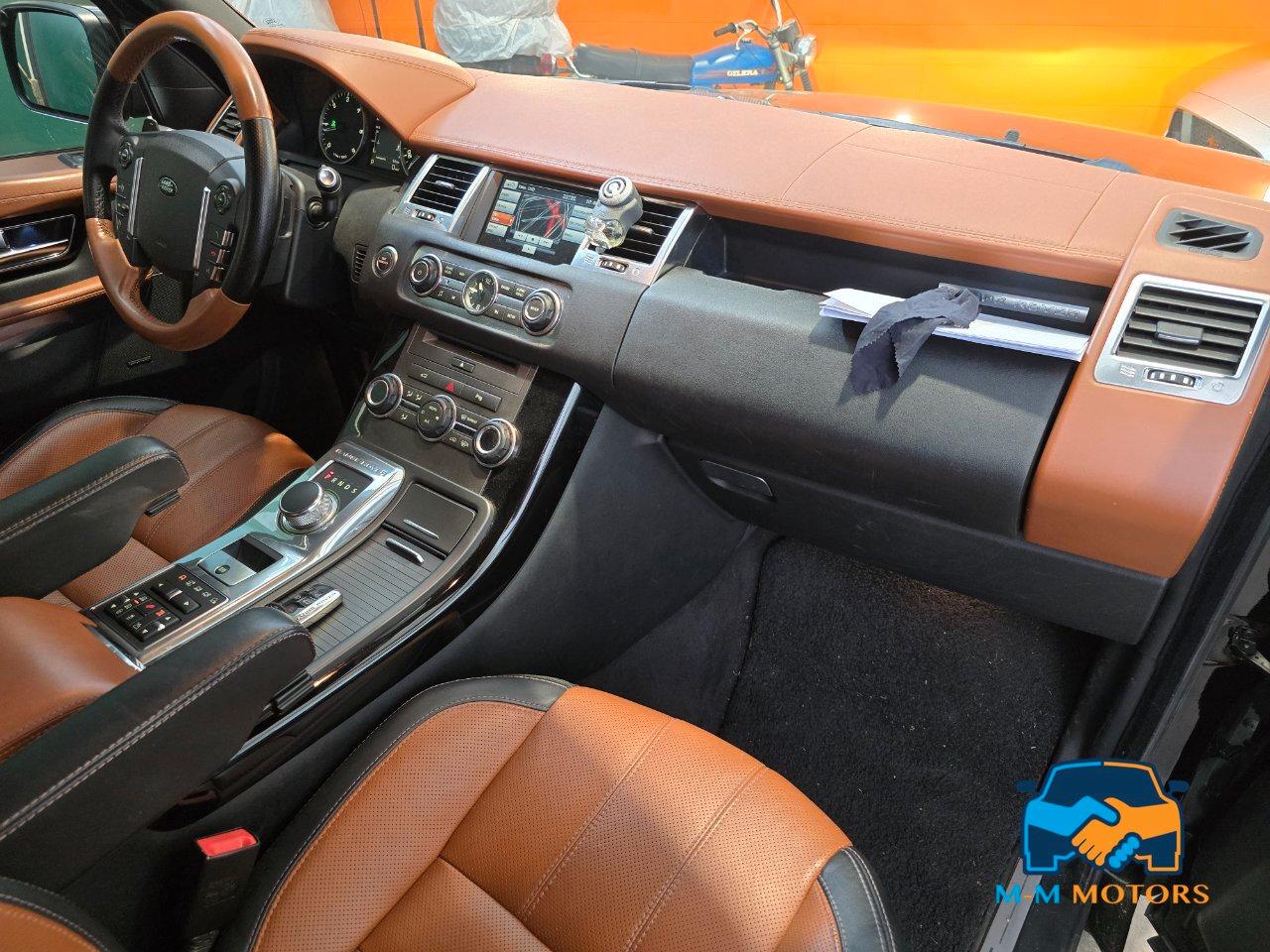 Land Rover Range Rover Sport 3.0 sdV6 Autobiography auto 8m