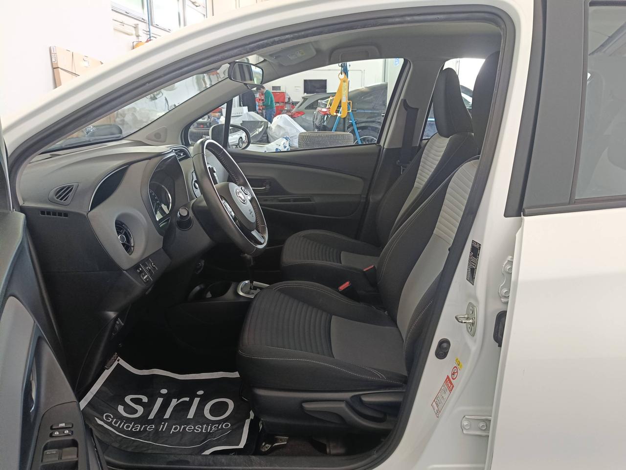 TOYOTA Yaris III 2017 - Yaris 5p 1.5h Active