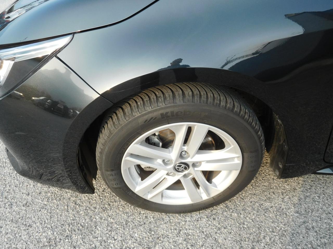 Toyota Corolla Touring Sports 1.8 Hybrid Business iva esposta