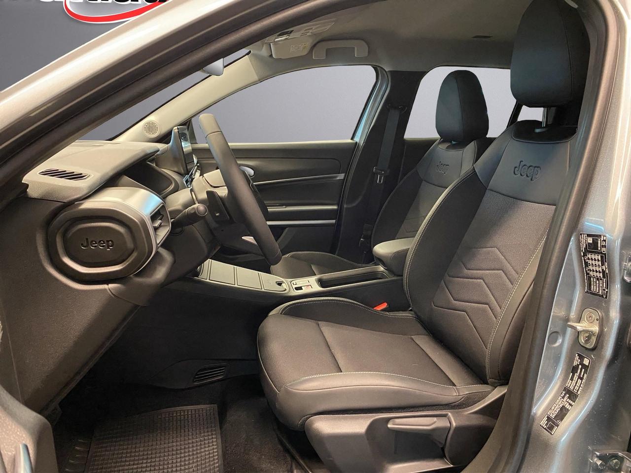 Jeep Avenger 1.2 turbo e-hybrid mhev Summit fwd