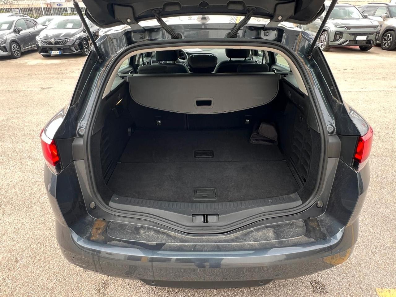 Renault Megane Mégane Sporter Blue dCi 115 CV EDC Business