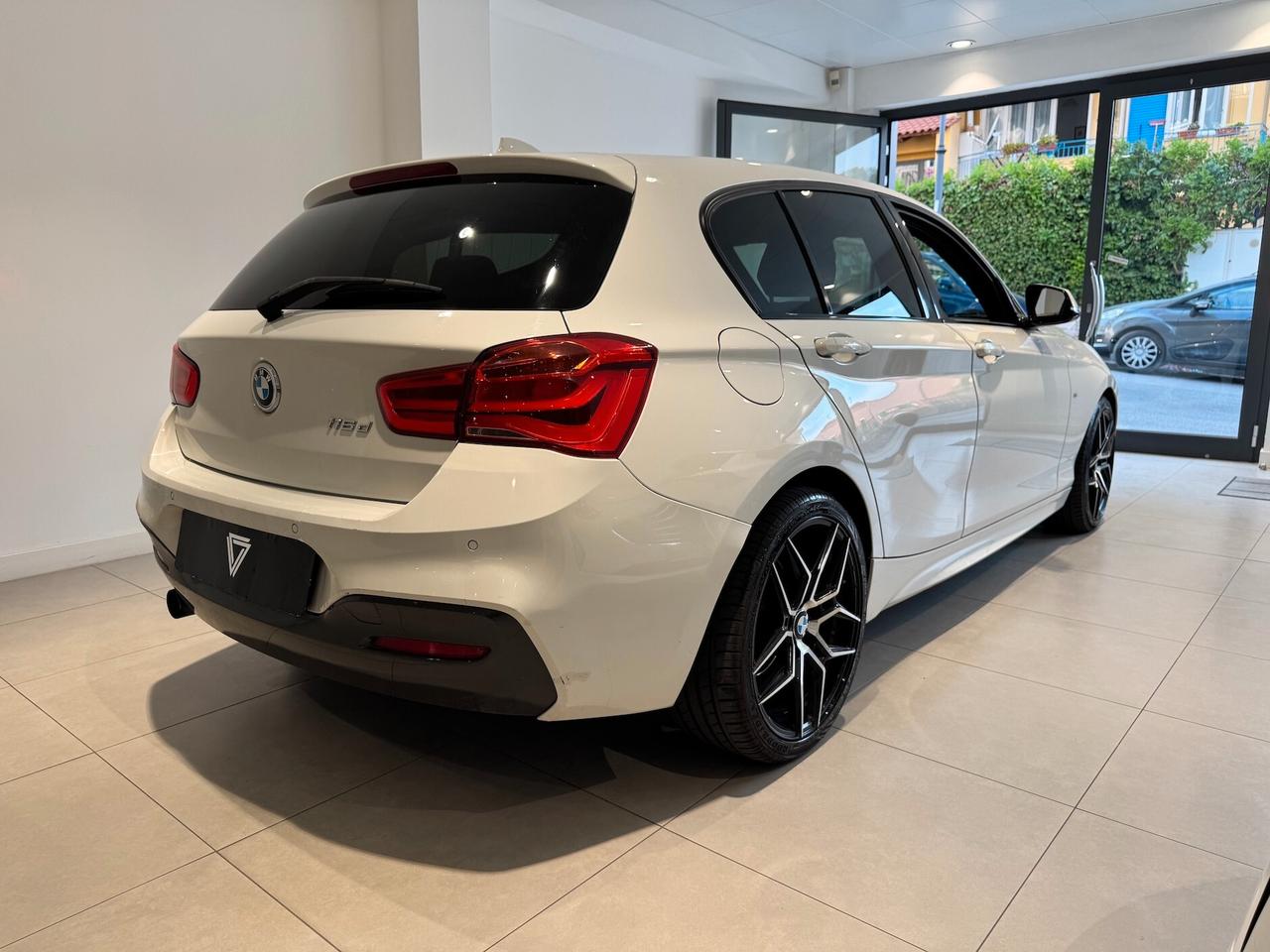 Bmw 116 116d 5p. Msport