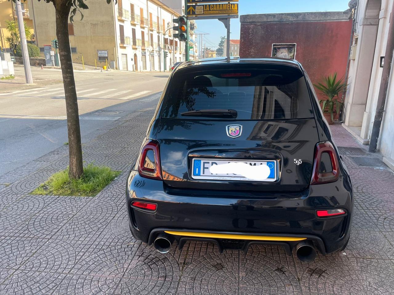 Abarth 595 1.4 Turbo T-Jet 180 CV Competizione