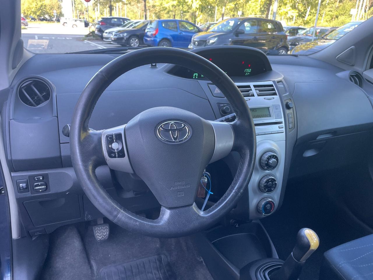 Toyota Yaris 1.0 5 porte*Neopatentati*