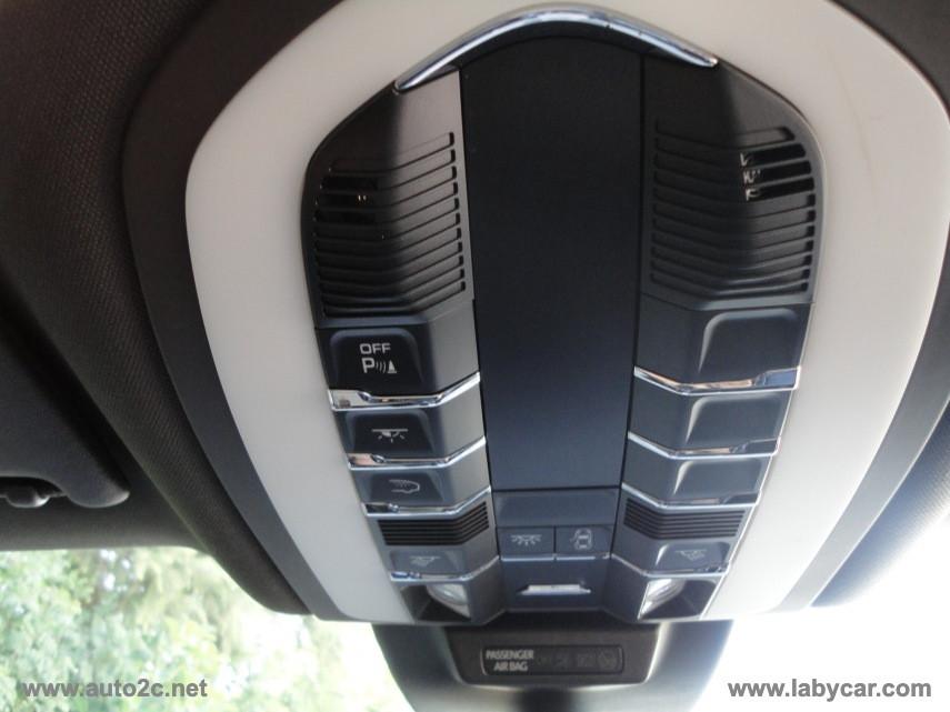 PORSCHE Macan 3.0 S
