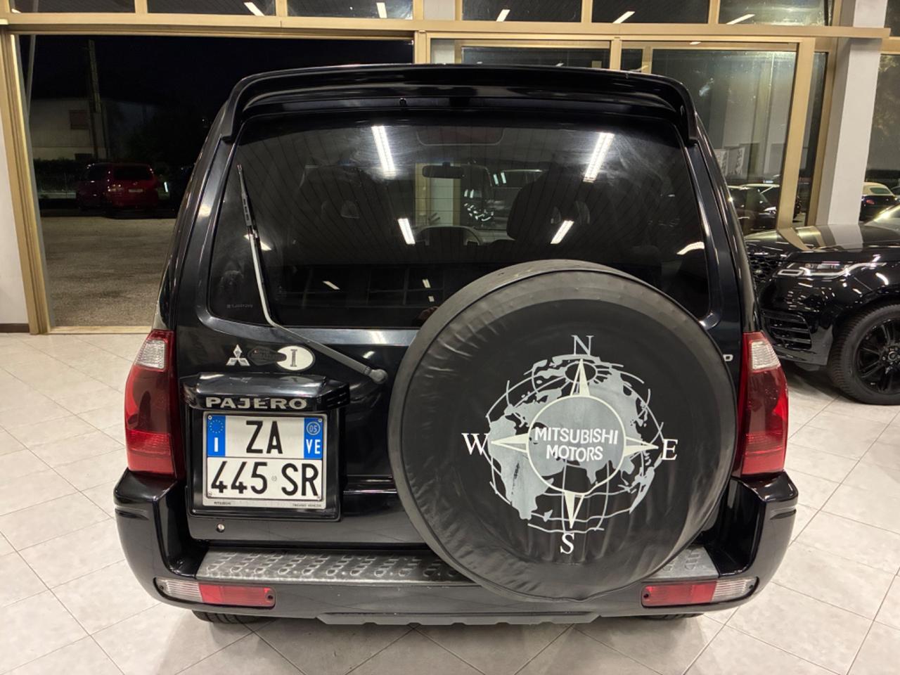 Mitsubishi Pajero 3.2 16V DI-D 3p. Invite