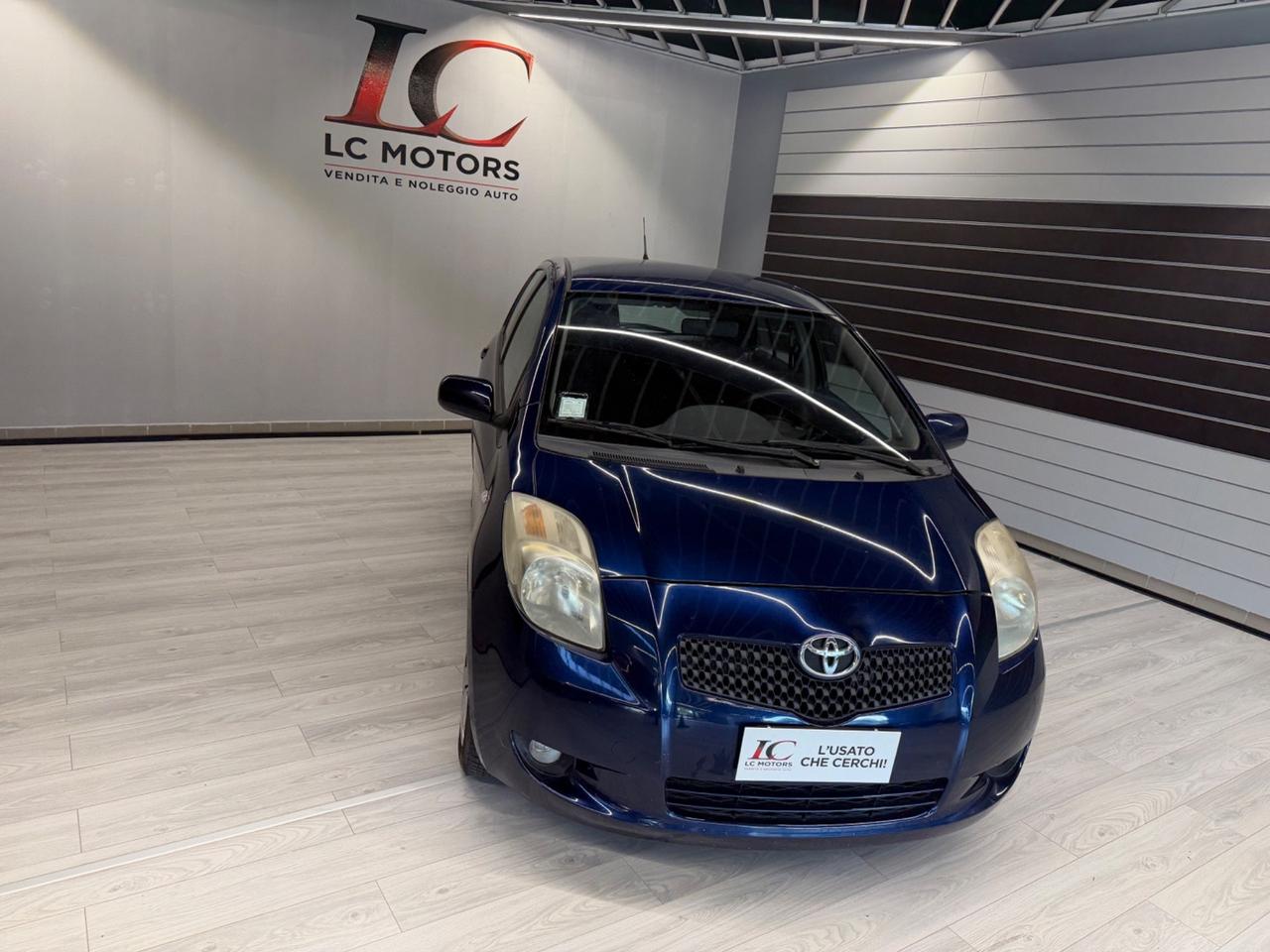 Toyota Yaris 1.3 5 porte Navi 160.000 Km Neopat