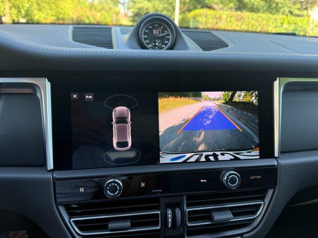 PORSCHE Macan 2.0 T IVA ESPOSTA