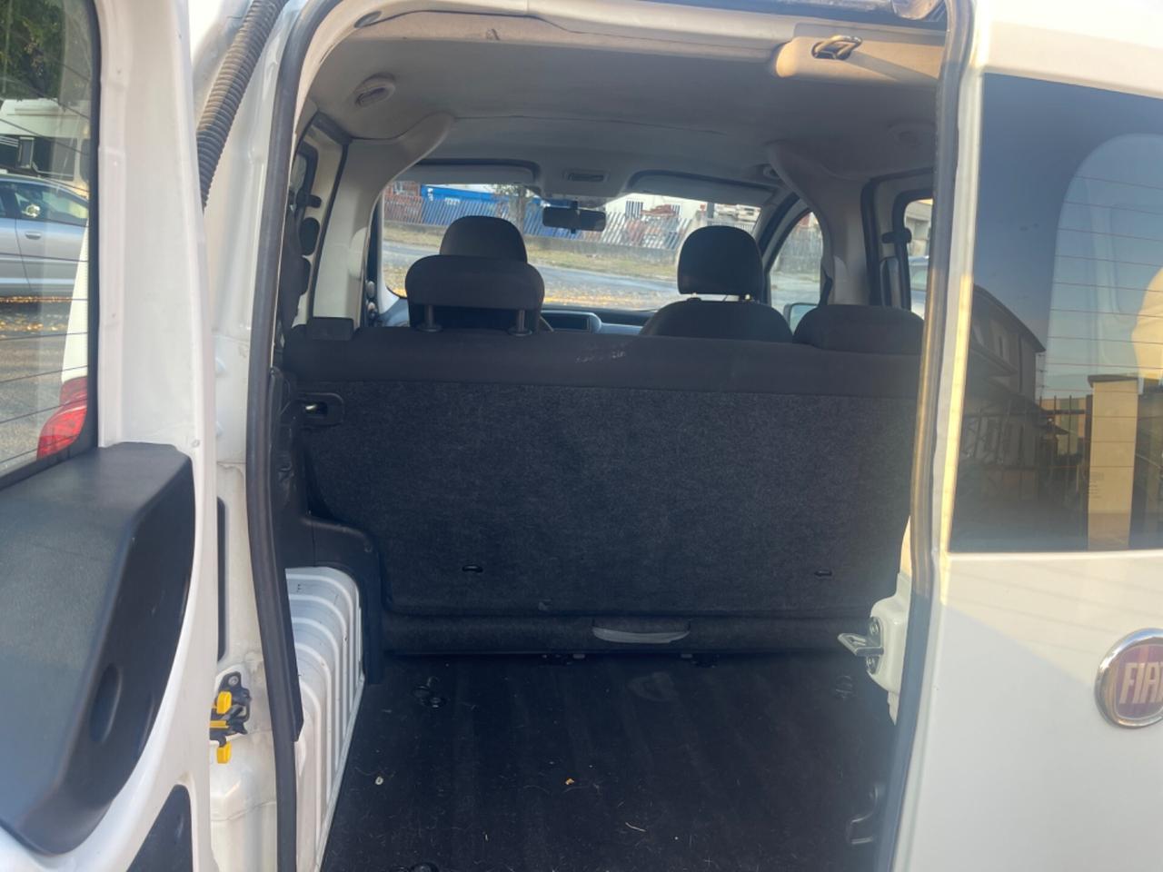 Fiat Fiorino 1.3 MJT 95CV Combi Semivetrato Neopatentati 5 posti 2011