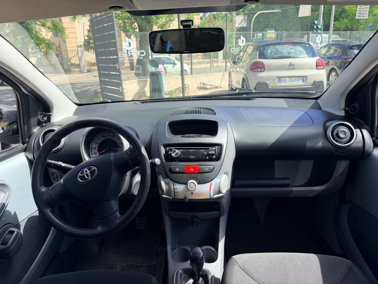 Toyota Aygo 1.0 12V VVT-i 5porte TRENO GOMME OMAGGIO!!