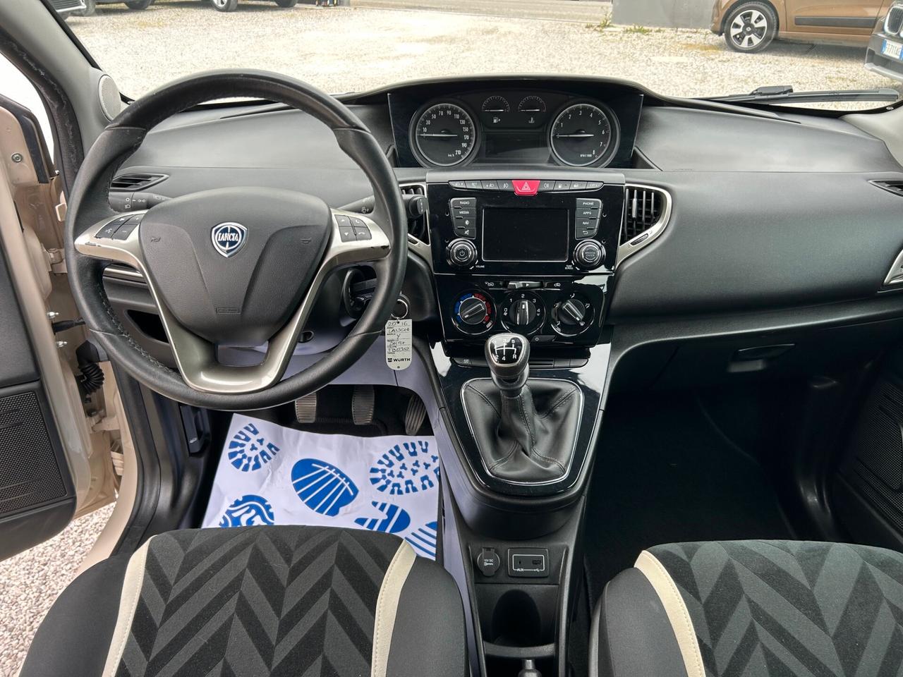 Lancia Ypsilon 1.2 GPL Ecochic Gold-UNIPROPRIETARIO