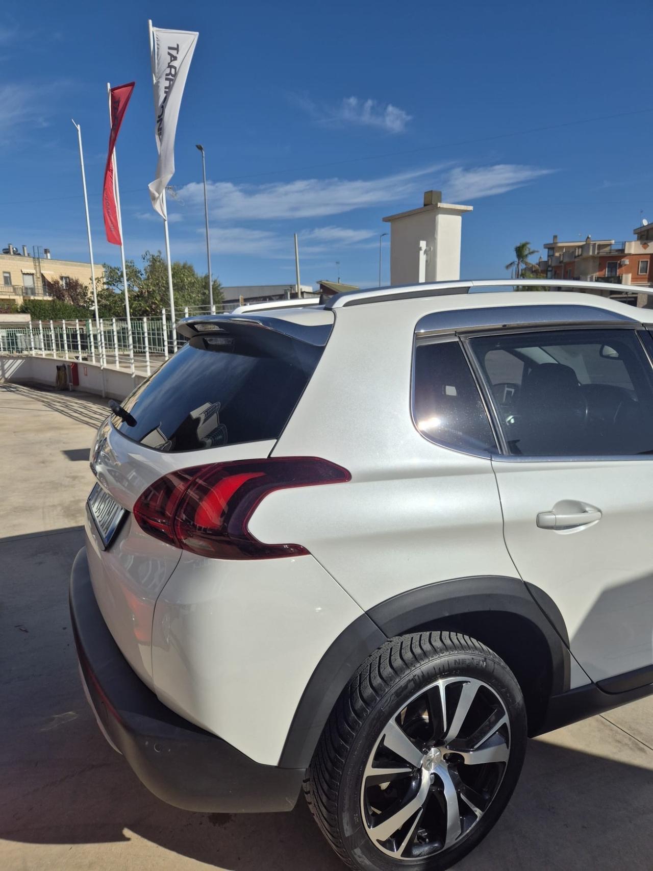 Peugeot 2008 BlueHDi 100 Allure