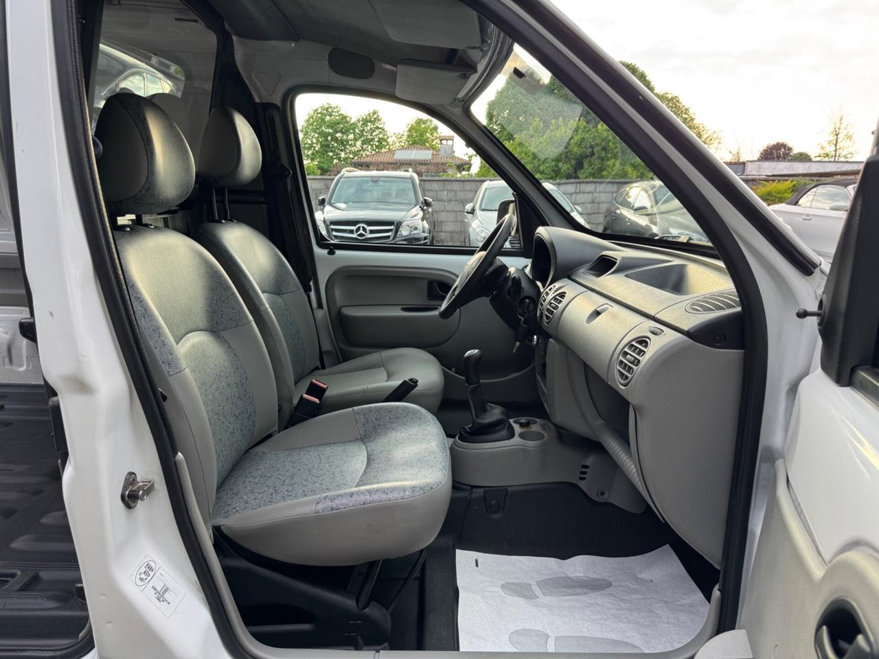 Renault Kangoo 1.5 dCi/70CV 4p. Storia Confort Express con porta laterale