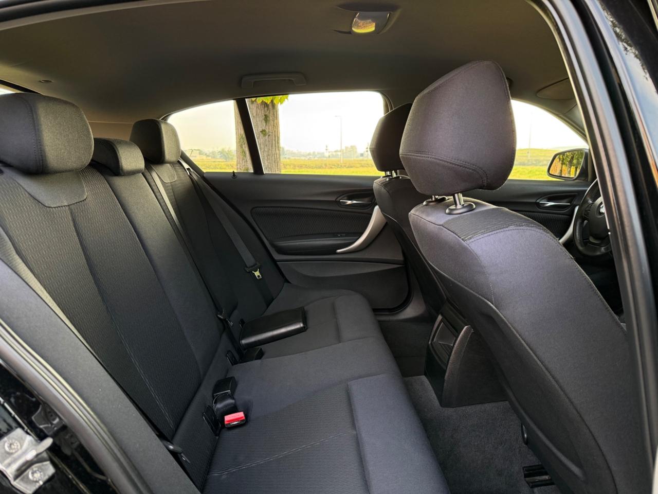 Bmw 116 116d 5p. Urban