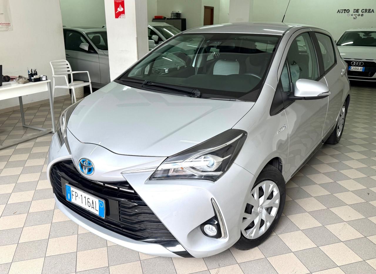 Toyota Yaris 1.5 Hybrid 5 porte Cool