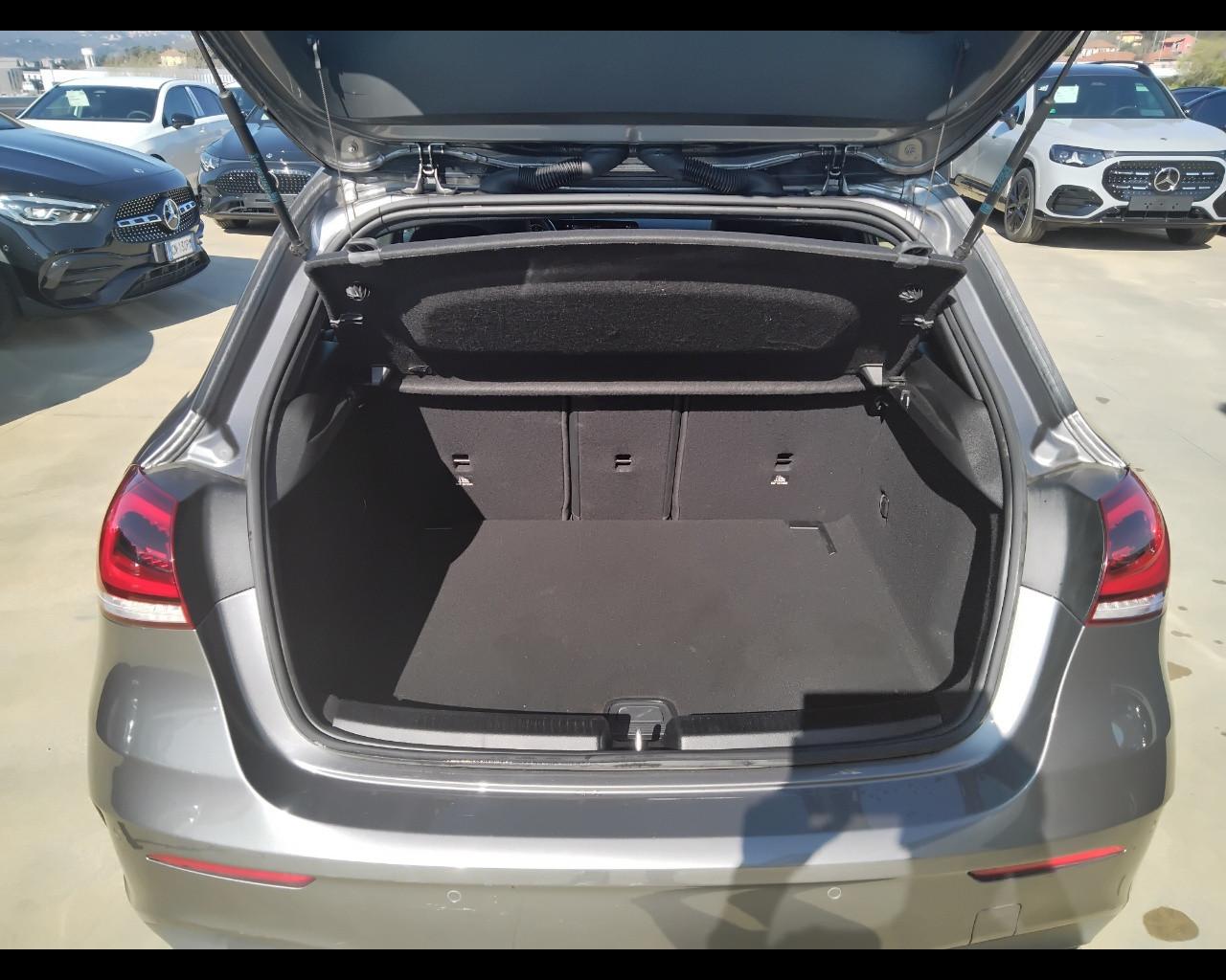 Mercedes-Benz Classe A - W177 2018 - A 200 d Premium auto