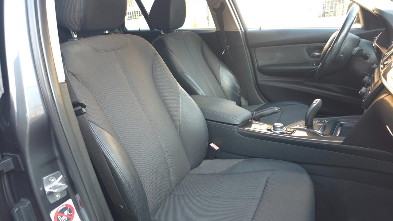 Bmw serie 3 - 318d - Led Navi Automatic