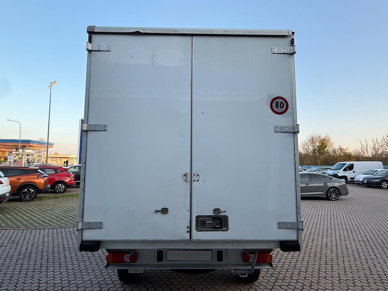 Peugeot Boxer 335 2.2 BlueHDi 140 S&S PC Cabinato