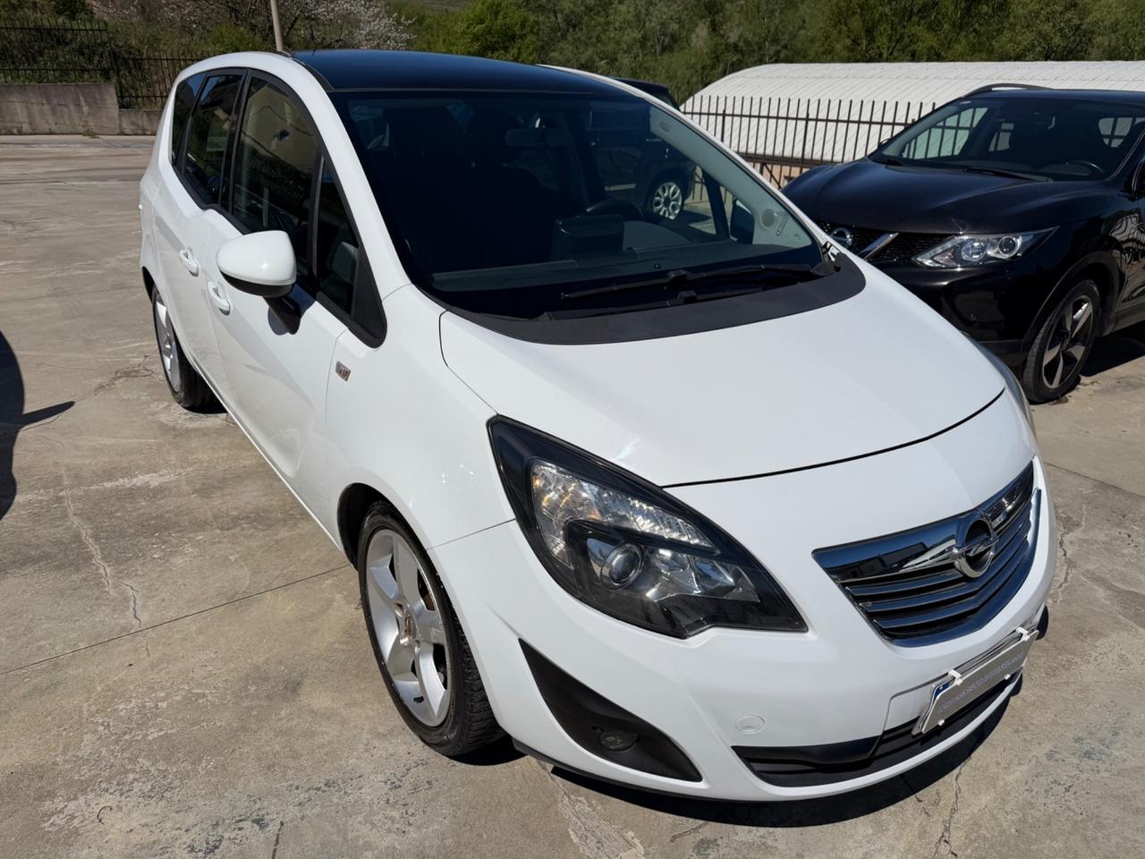 Opel Meriva 1.7 CDTI 110CV b-color /CAR PLAY