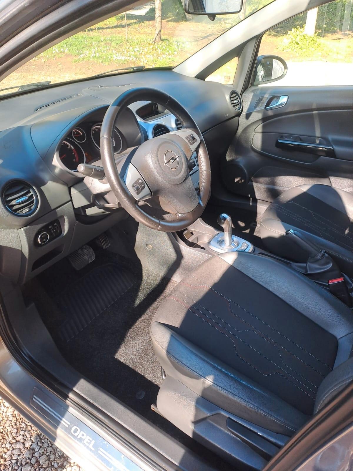 Opel Corsa 1.2 5 porte Elective cambio aut.
