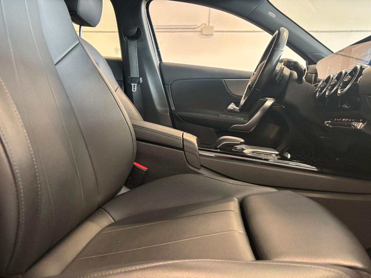 Mercedes-benz A 180 d SPORT Automatic EXTRA