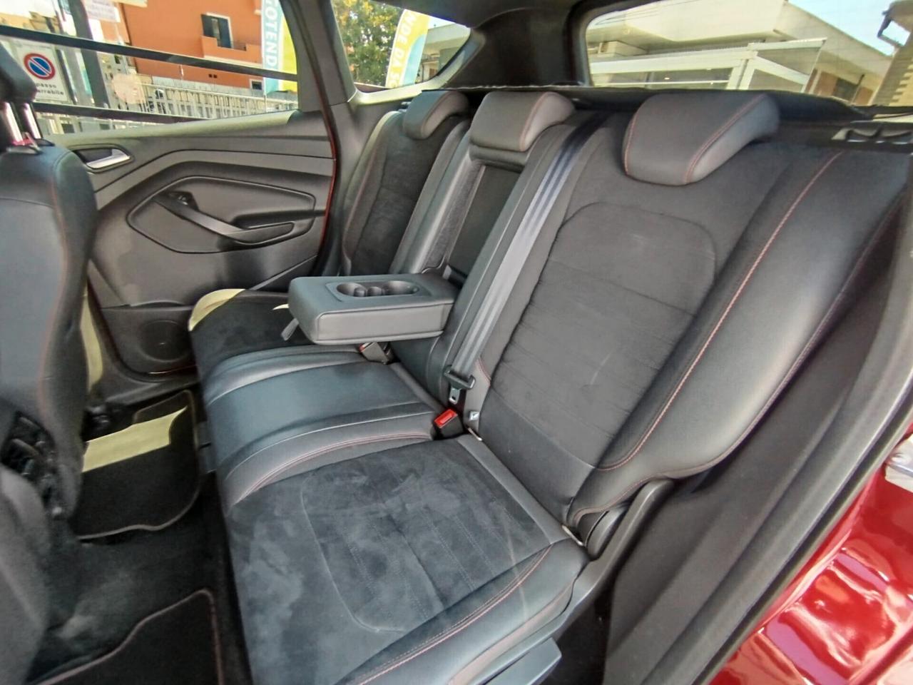 KUGA ST-LINE AWD 150cv *PREZZO VERO* AUTOMATICA- IVA DEDUCIBILE