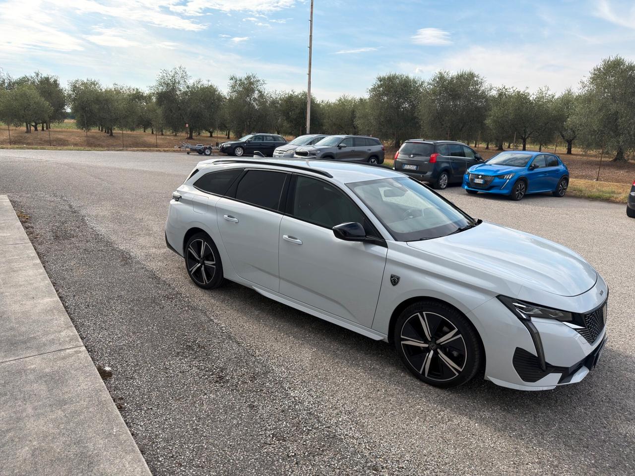 Peugeot 308 BlueHDi 130 S&S EAT8 SW GT