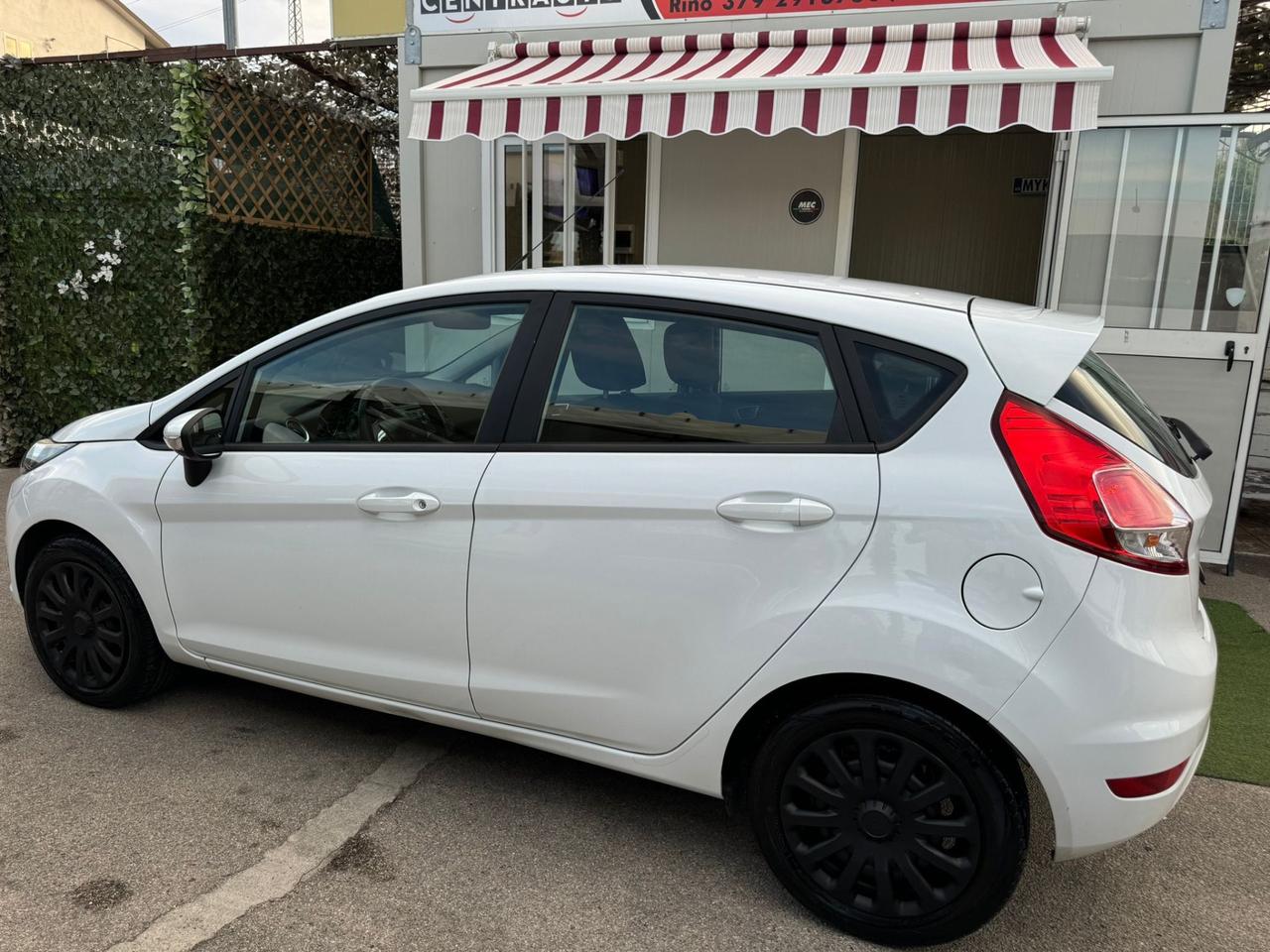 Ford Fiesta 1.5 TDCi 75CV 5 porte Titanium