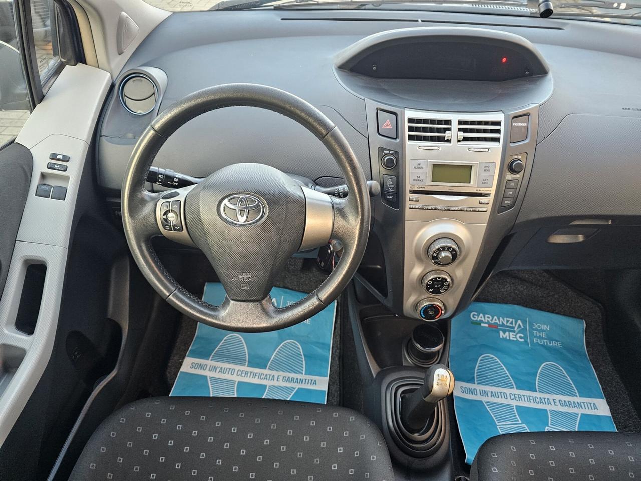 Toyota Yaris 1.0 5 porte